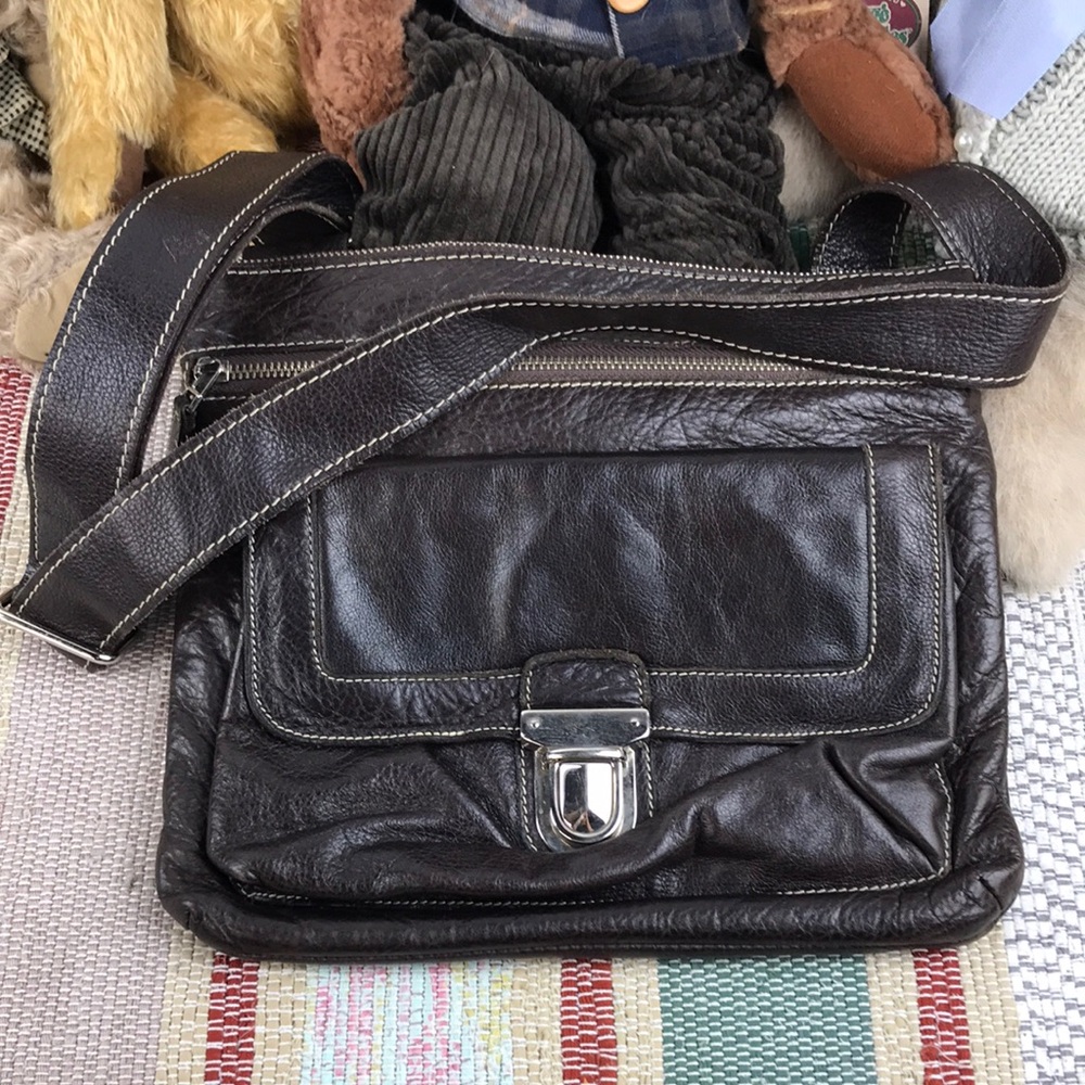 Roots Canada Leather Crossbody Messenger Bag - Dark